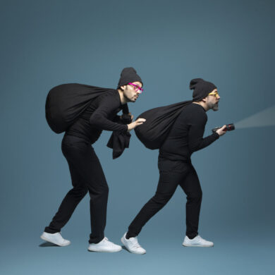 Bougrr! Voleurs de chansons