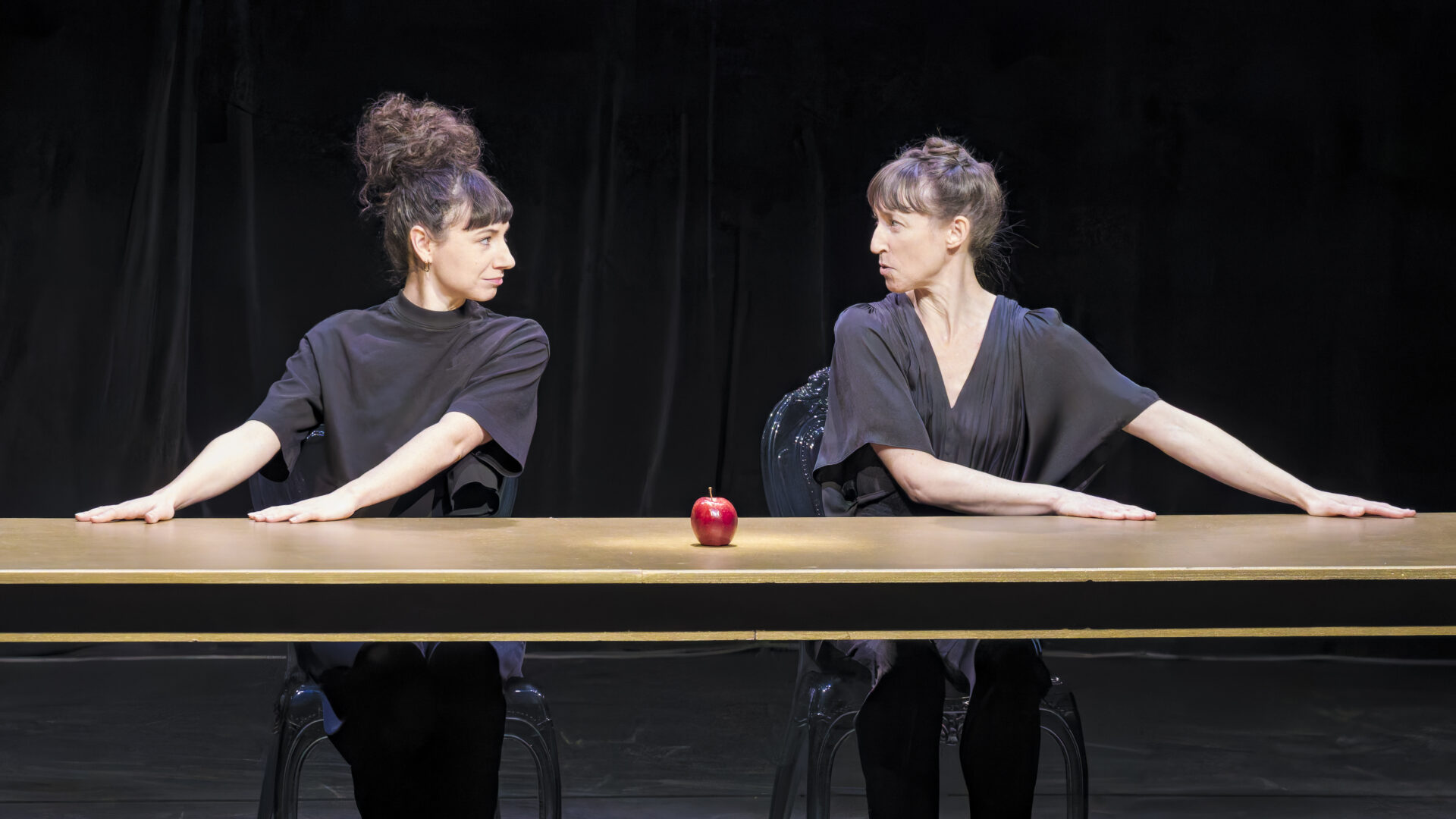 La pomme empoisonnée